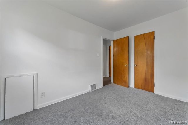 12000 Bramell, Redford, MI 48239