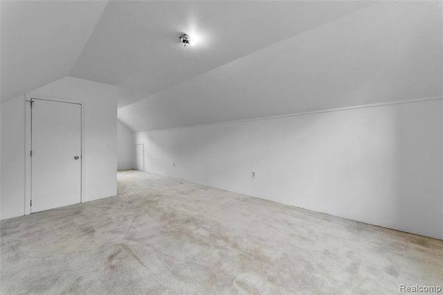 12000 Bramell, Redford, MI 48239