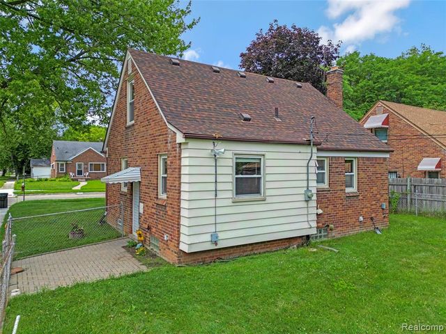 12000 Bramell, Redford, MI 48239
