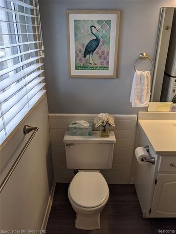 1514 Normandy Road 203, Royal Oak, MI 48073