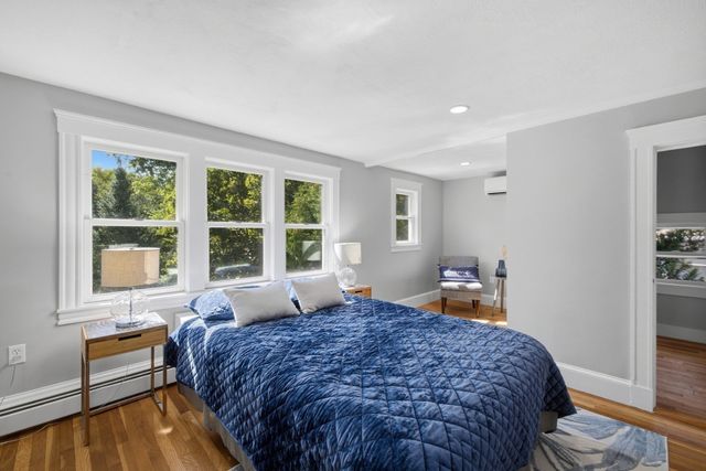 18 Middle St, Lexington, MA 02421