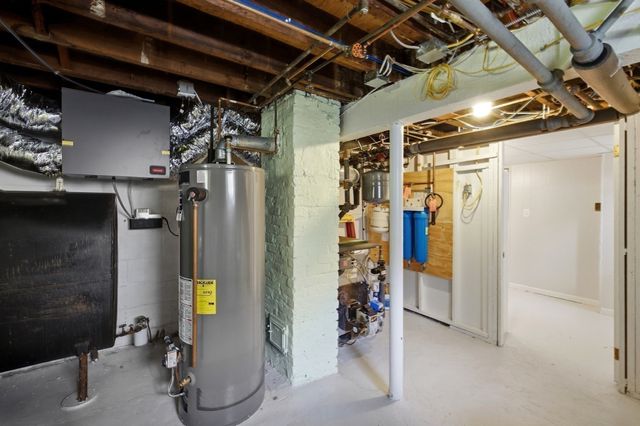 18 Middle St, Lexington, MA 02421