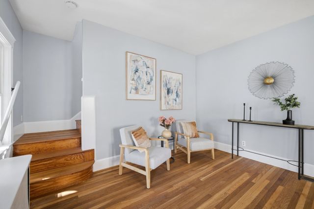 18 Middle St, Lexington, MA 02421