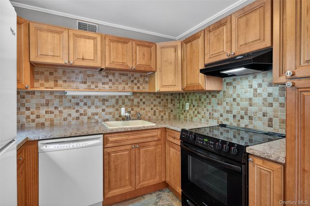 131 Columbia Court D, Yorktown Heights, NY 10598