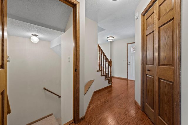 2664 Borden Court, Inver Grove Heights, MN 55076