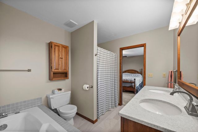 2664 Borden Court, Inver Grove Heights, MN 55076