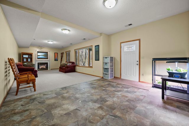 2664 Borden Court, Inver Grove Heights, MN 55076