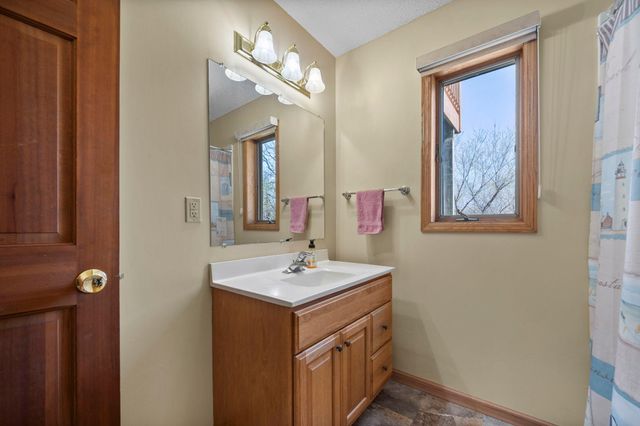 2664 Borden Court, Inver Grove Heights, MN 55076
