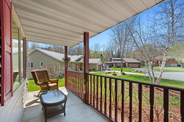 2664 Borden Court, Inver Grove Heights, MN 55076