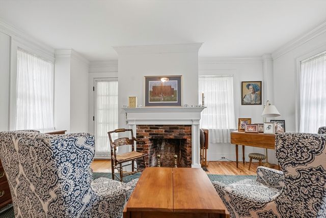 236 Mendon St, Upton, MA 01568