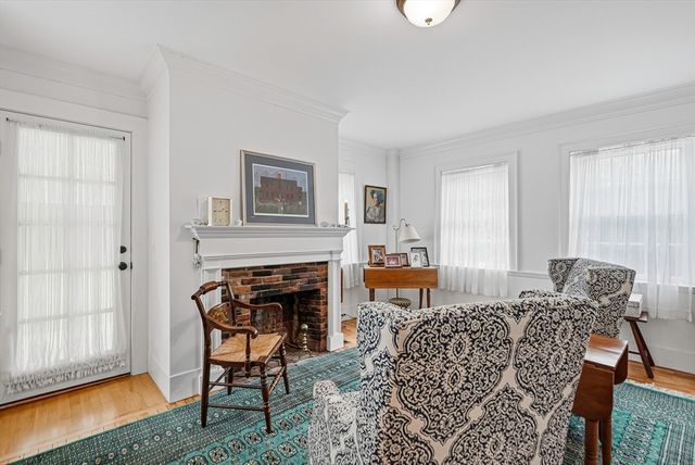 236 Mendon St, Upton, MA 01568