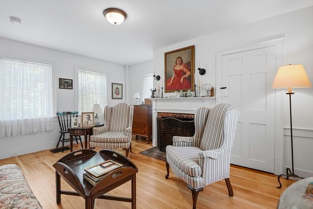 236 Mendon St, Upton, MA 01568