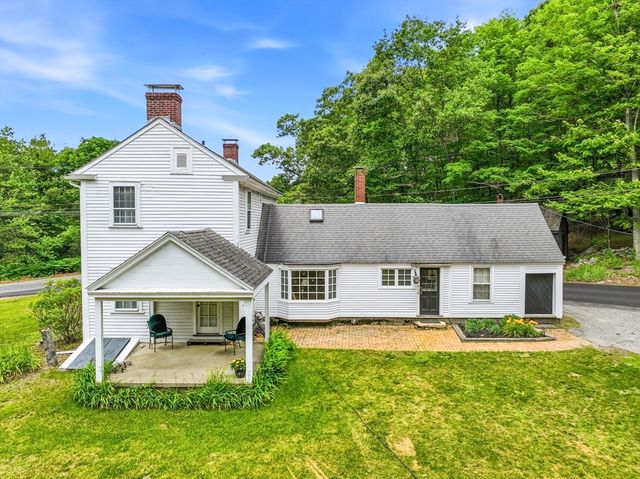 236 Mendon St, Upton, MA 01568