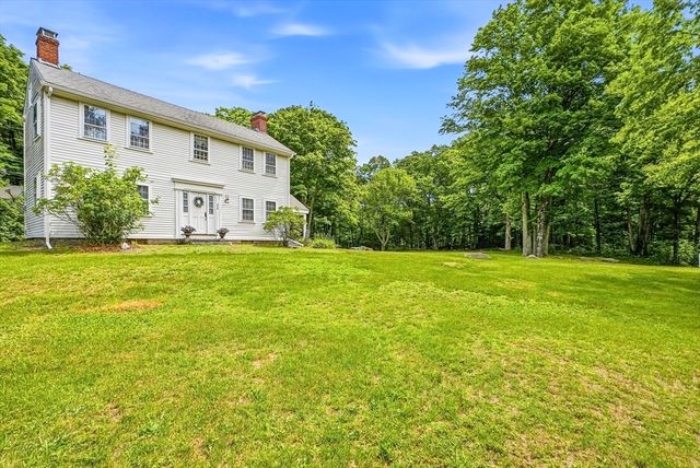 236 Mendon St, Upton, MA 01568