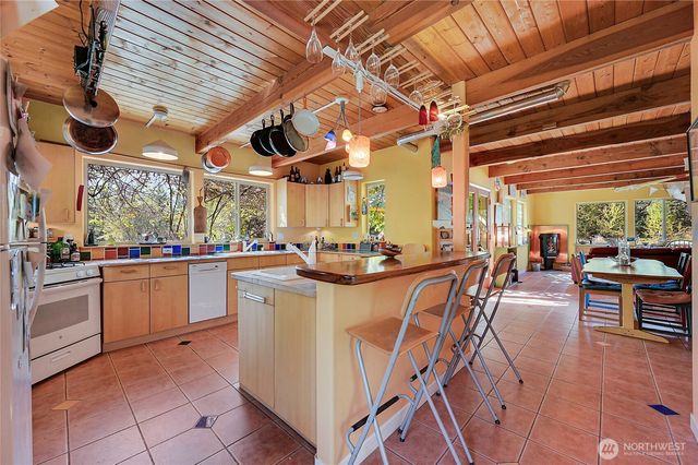 1673 Woodland Drive, Port Townsend, WA 98368