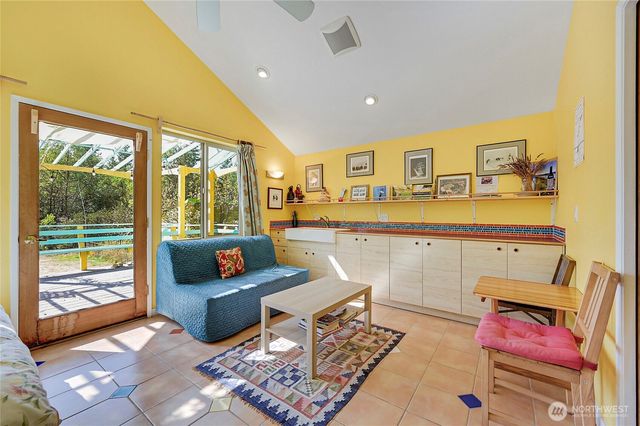 1673 Woodland Drive, Port Townsend, WA 98368