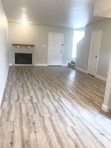3741 Bonnie Drive A, Fort Worth, TX 76116
