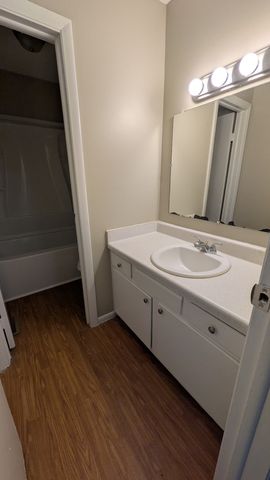 320 Welch Rd Apt B1, Nashville, TN 37211