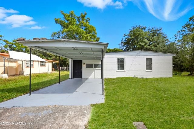 10303 WESTMAR Road, Jacksonville, FL 32218