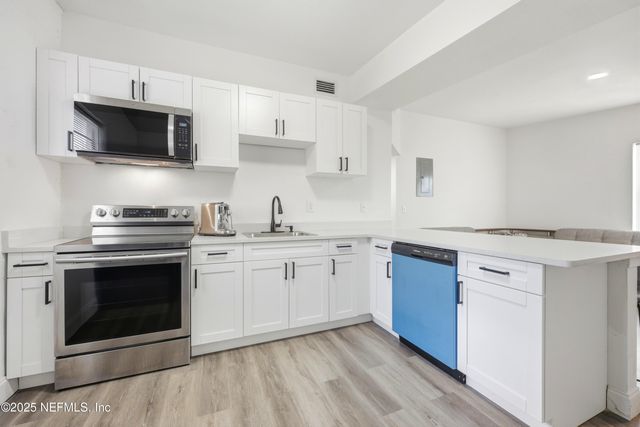 10303 WESTMAR Road, Jacksonville, FL 32218