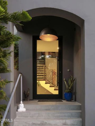 1411 Edgehill Place, Pasadena, CA 91103