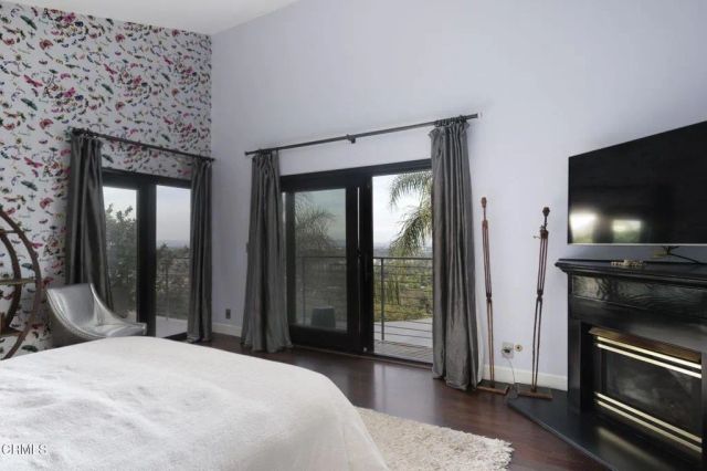 1411 Edgehill Place, Pasadena, CA 91103
