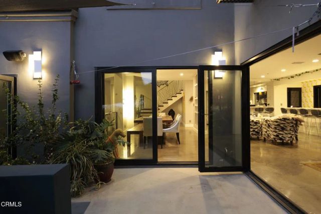 1411 Edgehill Place, Pasadena, CA 91103