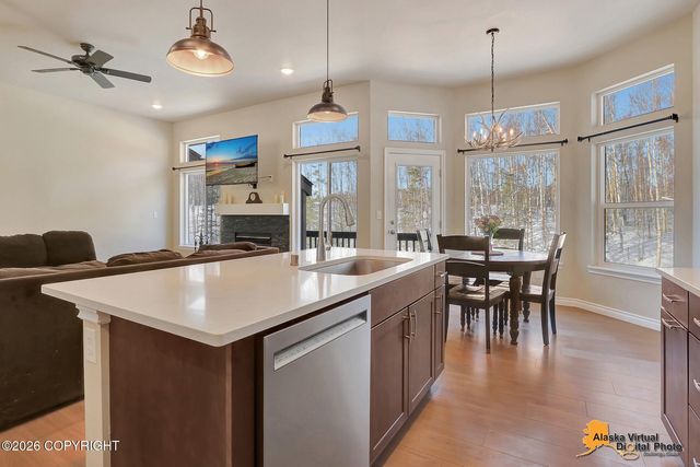 6047 E Sun Crest Drive, Wasilla, AK 99654