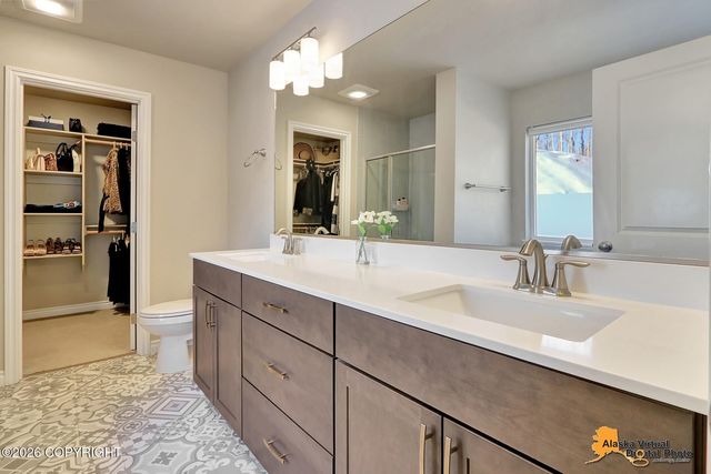 6047 E Sun Crest Drive, Wasilla, AK 99654