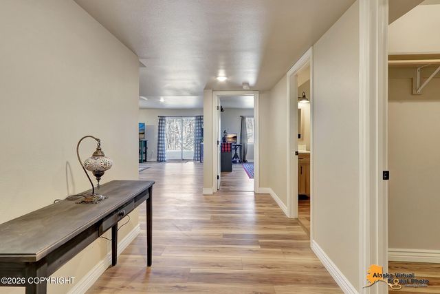 6047 E Sun Crest Drive, Wasilla, AK 99654