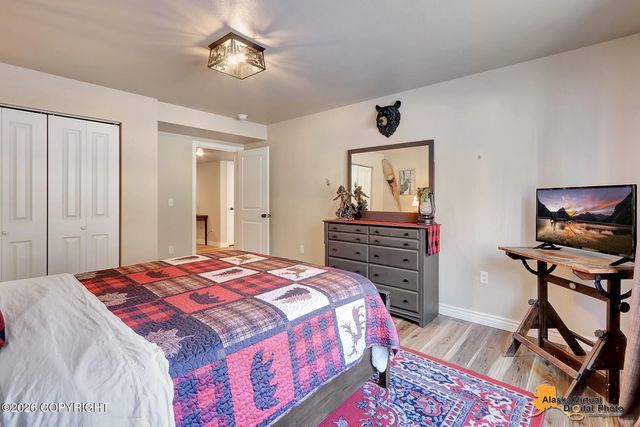 6047 E Sun Crest Drive, Wasilla, AK 99654