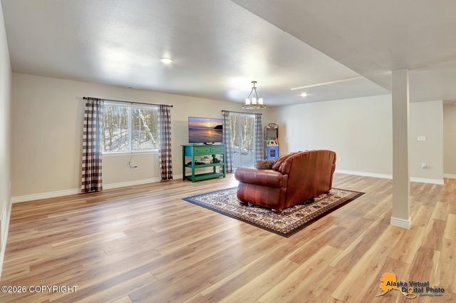 6047 E Sun Crest Drive, Wasilla, AK 99654