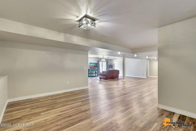 6047 E Sun Crest Drive, Wasilla, AK 99654