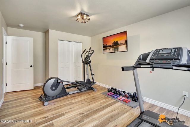 6047 E Sun Crest Drive, Wasilla, AK 99654