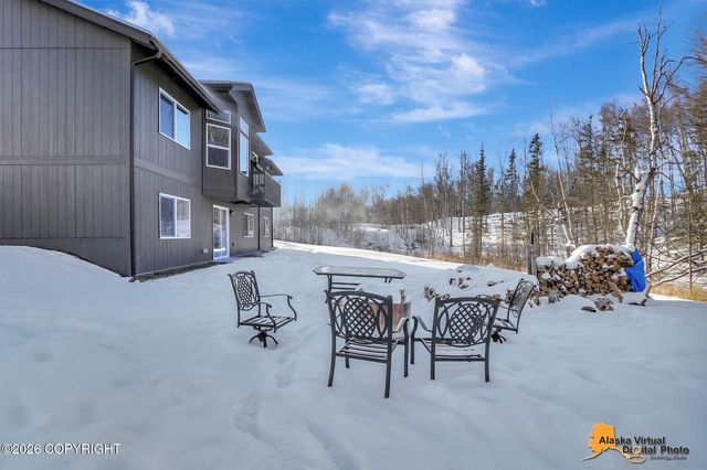 6047 E Sun Crest Drive, Wasilla, AK 99654
