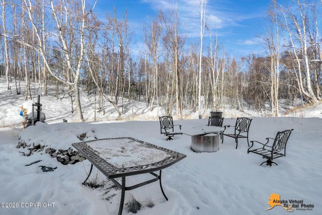 6047 E Sun Crest Drive, Wasilla, AK 99654