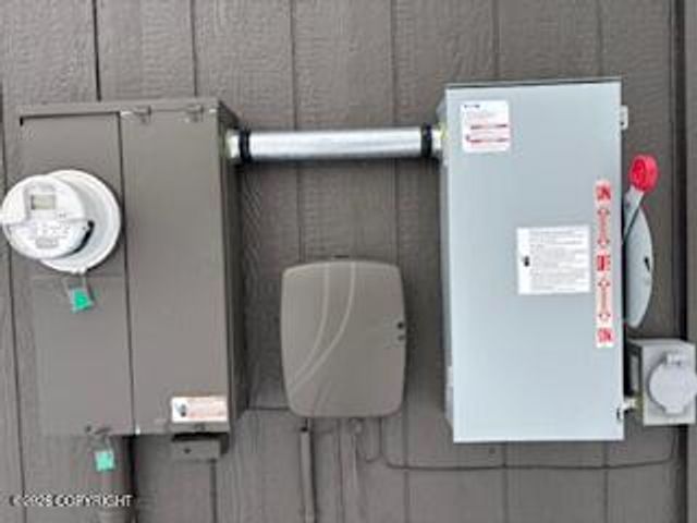 6047 E Sun Crest Drive, Wasilla, AK 99654