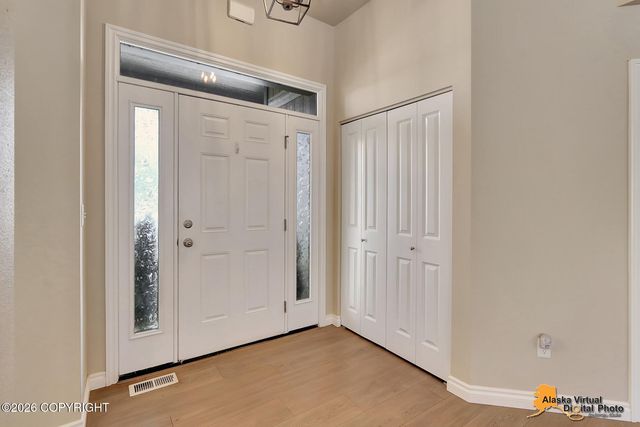 6047 E Sun Crest Drive, Wasilla, AK 99654