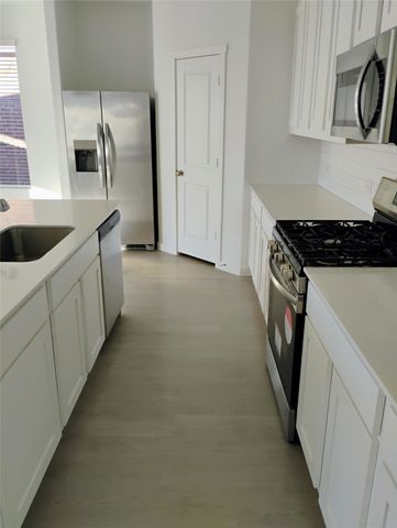 1016 Flameleaf Drive, Princeton, TX 75407