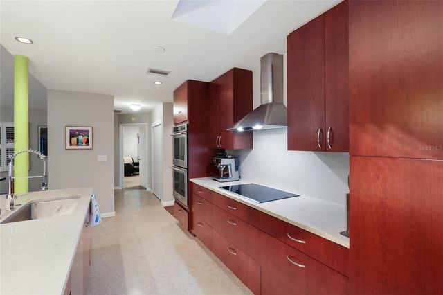 428 SAPPHIRE DRIVE, Sarasota, FL 34234