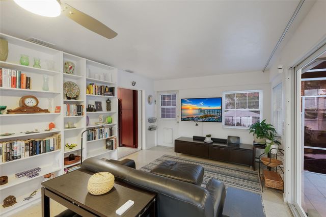 428 SAPPHIRE DRIVE, Sarasota, FL 34234