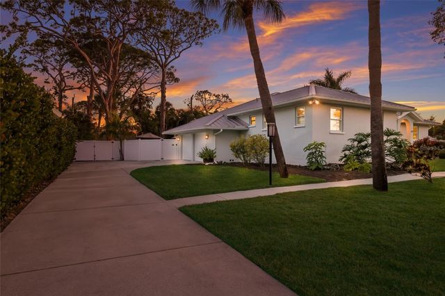 428 SAPPHIRE DRIVE, Sarasota, FL 34234