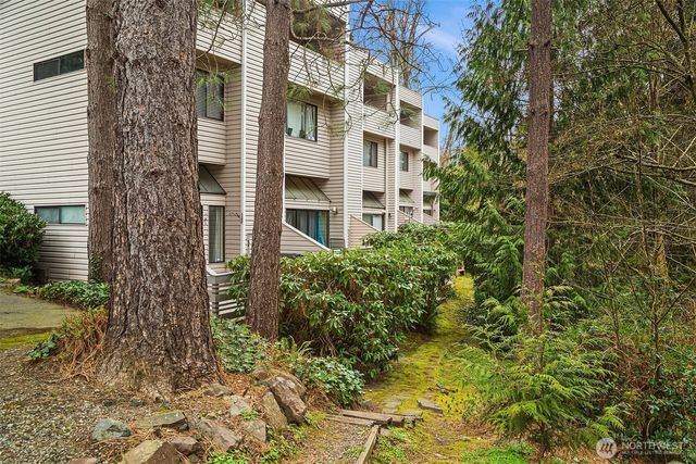 19805 15th Avenue NE #3, Shoreline, WA 98155