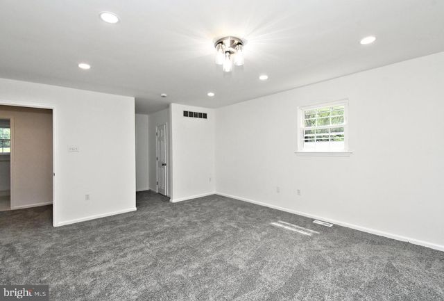3115 GREENHILL LN, Norristown, PA 19401