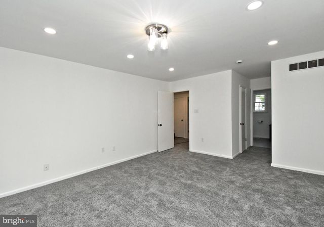 3115 GREENHILL LN, Norristown, PA 19401