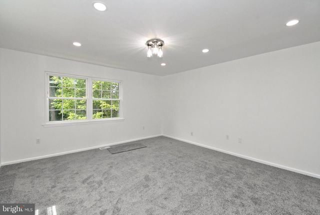 3115 GREENHILL LN, Norristown, PA 19401