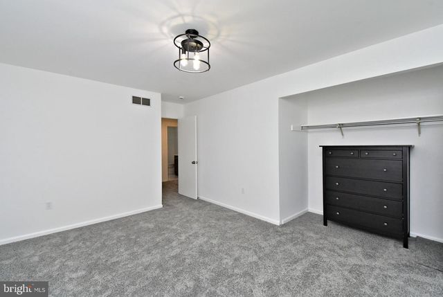 3115 GREENHILL LN, Norristown, PA 19401