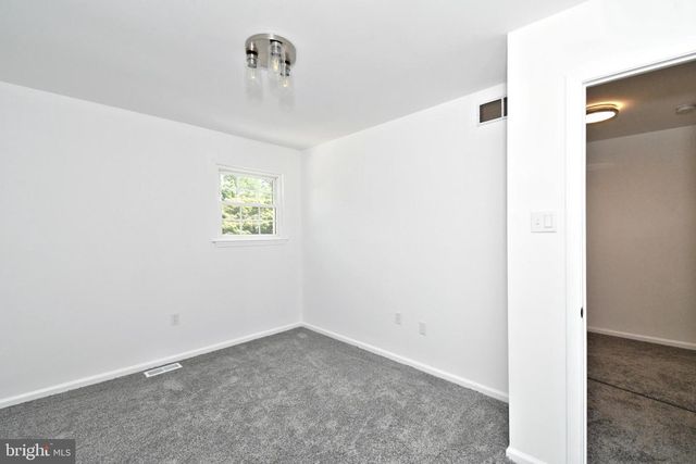 3115 GREENHILL LN, Norristown, PA 19401