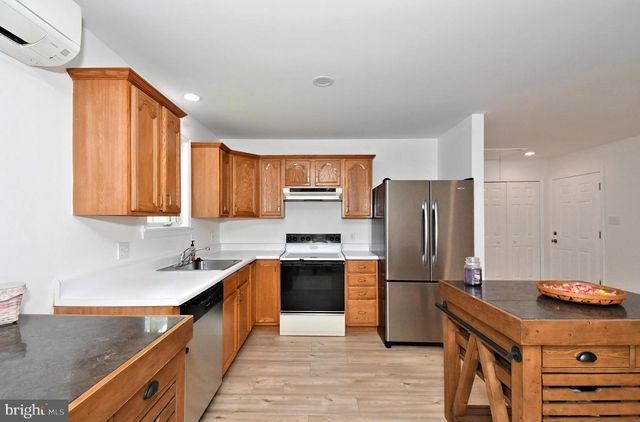 3115 GREENHILL LN, Norristown, PA 19401