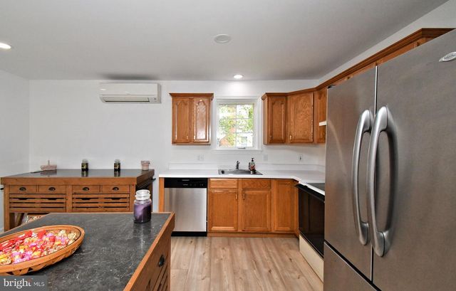 3115 GREENHILL LN, Norristown, PA 19401